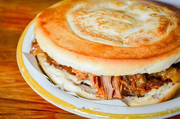 第一次吃西安肉夾饃，如何偽裝成老桿？