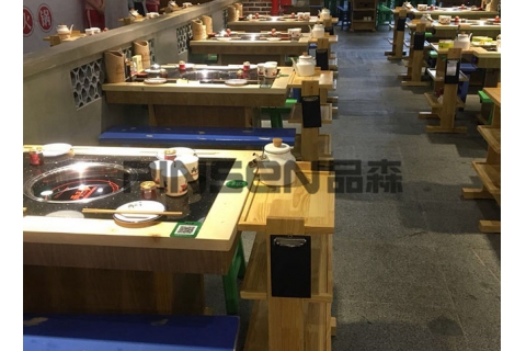 實(shí)木火鍋?zhàn)涝街鼐痛硎钦娴膶?shí)木火鍋?zhàn)溃?><div><h3>實(shí)木火鍋?zhàn)涝街鼐痛硎钦娴膶?shí)木火鍋?zhàn)溃?/h3><p>       實(shí)木火鍋?zhàn)朗侵杆胁牧隙际俏唇?jīng)再次加工的天然實(shí)木，不使用任何人造板。市場(chǎng)上真有這么多的實(shí)木火鍋?zhàn)绬?那些掛著“實(shí)木”標(biāo)簽的火鍋?zhàn)?，究竟是不是?shí)木做的?但多數(shù)消費(fèi)...</p><p>2019-11-06</p></div></a></li><li><a href=