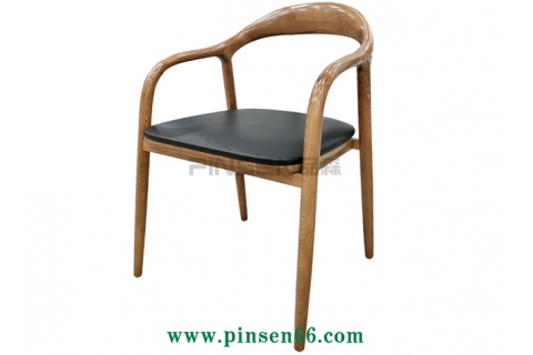 經(jīng)典北歐實(shí)木椅子-北歐餐桌椅定制廠家